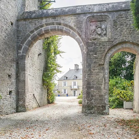 La Cour D'audouville *