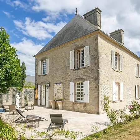 La Cour D'audouville * Audouville-la-Hubert