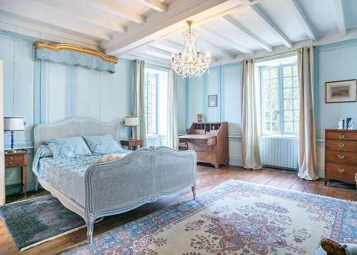 La Cour D'audouville * Audouville-la-Hubert